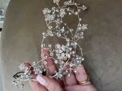 Floral crystal hair vine 